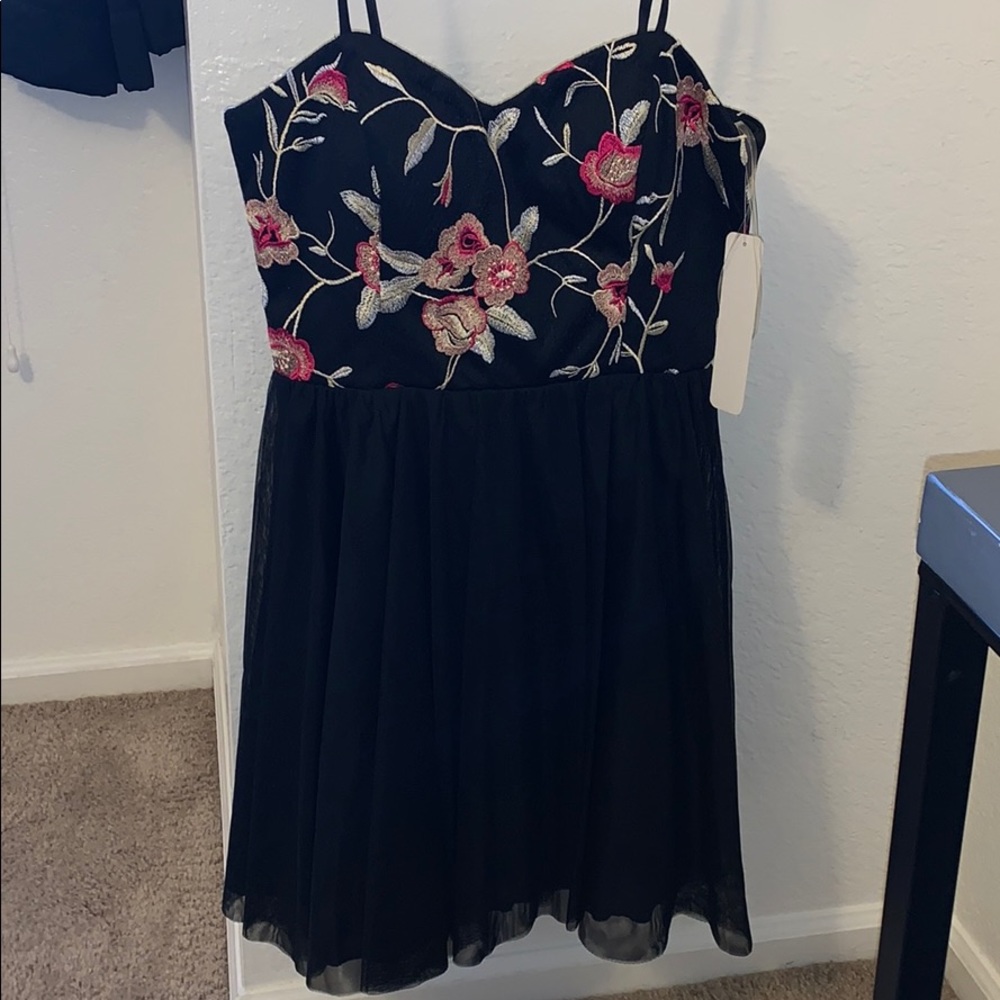 COPY - Black floral fit and flare dress